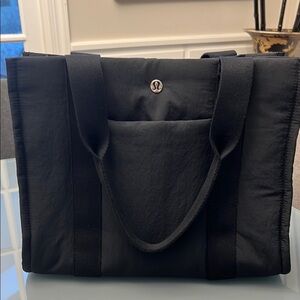 lululemon athletica boxy tote 10L